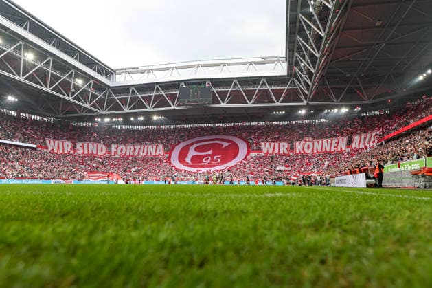 September 12, 2026, GER, Soccer, Men s, 3rd Division, 2026–2027 Season, Fortuna Düsseldorf vs. MSV Duisburg; Fortuna Düsseldorf s choreographed display at the Düsseldorf Merkur Spiel Arena, North Rhine-Westphalia, Germany Copyright: xAdrianxSchlüterx