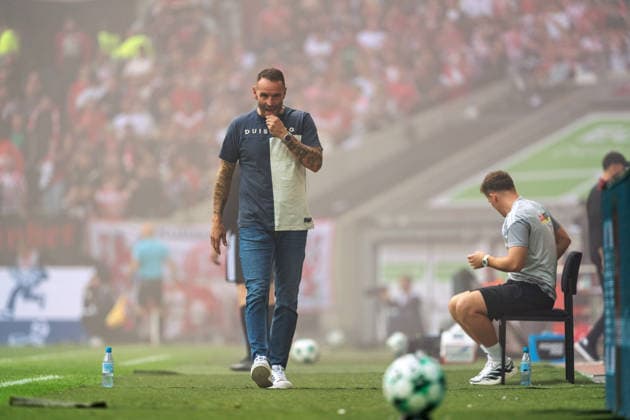 Dietmar Hirsch, MSV Duisburg, Coach in the Fog: Fortuna Düsseldorf vs. MSV Duisburg, Soccer, 3rd Division, Matchday 5, 2026–27 Season, September 12, 2026, DFL regulations prohibit any use of photographs as image sequences and or quasi-video, Fortuna Düsseldorf vs. MSV Duisburg, soccer, 3rd League, Matchday 5, 2026–27 season, September 12, 2026, Düsseldorf Copyright: xEibner-Pressefoto LukasxBaldygax EP_LBA