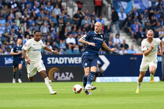 Philipp Hofmann (VfL Bochum) in Aktion, am Ball, Einzelaktion waehrend des Spiels der 2. Bundesliga zwischen VfL Bochum und SpVgg Greuther Fuerth, Vonovia Ruhrstadion am 12. September 2026 in Bochum, Deutschland. (Foto von Ralf Treese DeFodi Images) +++ Philipp Hofmann (VfL Bochum) controls the ball during the 2nd Bundesliga match between VfL Bochum and SpVgg Greuther Fuerth at Vonovia Ruhrstadion on September 12, 2026 in Bochum, Germany. (Photo by Ralf Treese DeFodi Images) DFB DFL REGULATIONS PROHIBIT ANY USE OF PHOTOGRAPHS AS IMAGE SEQUENCES AND OR QUASI-VIDEO. (Photo by Ralf Treese DeFodi Images) - *** Philipp Hofmann of VfL Bochum in action, on the ball, making a solo run during the 2. Bundesliga match between VfL Bochum and SpVgg Greuther Fürth at the Vonovia Ruhrstadion on September 12, 2026, in Bochum, Germany. Photo by Ralf Treese, DeFodi Images. Philipp Hofmann of VfL Bochum controls the ball during the 2nd Bundesliga match between VfL Bochum and SpVgg Greuther Fürth at Vonovia Ruhrstadion on September 12, 2026 in Bochum, Germany Photo by Ralf Treese DeFodi Images DFB and DFL regulations prohibit any use of photographs as image sequences and or quasi-video Photo by Ralf Treese DeFodi Images