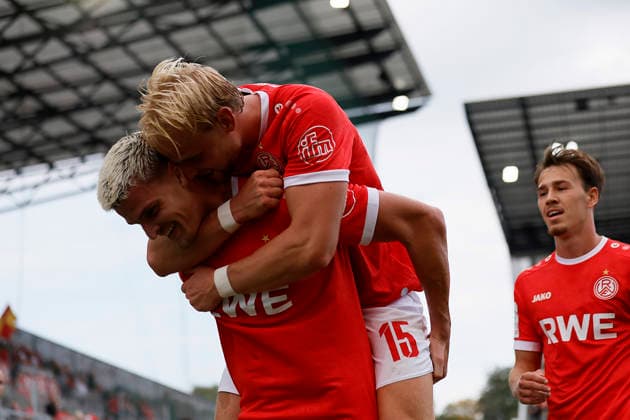Soccer, 3rd Division, Matchday 5: Rot-Weiss Essen vs. Würzburger Kickers on September 12, 2026, at the Stadion an der Hafenstraße in Essen. Rot-Weiss Essen celebrates a goal. Marek Janssen, Rot-Weiss Essen