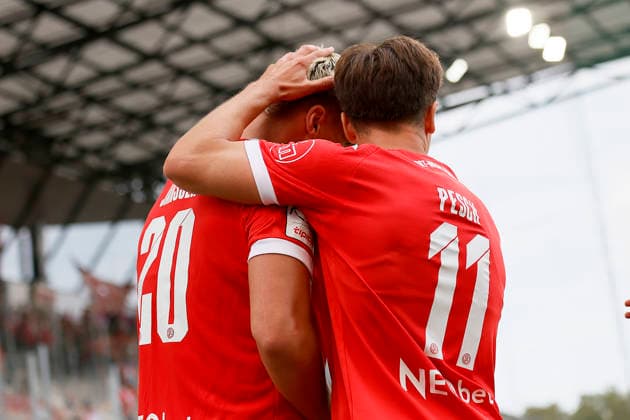 Soccer, 3rd Division, Matchday 5: Rot-Weiss Essen vs. Würzburger Kickers on September 12, 2026, at the Stadion an der Hafenstraße in Essen. Rot-Weiss Essen celebrates a goal. Marek Janssen, Rot-Weiss Essen