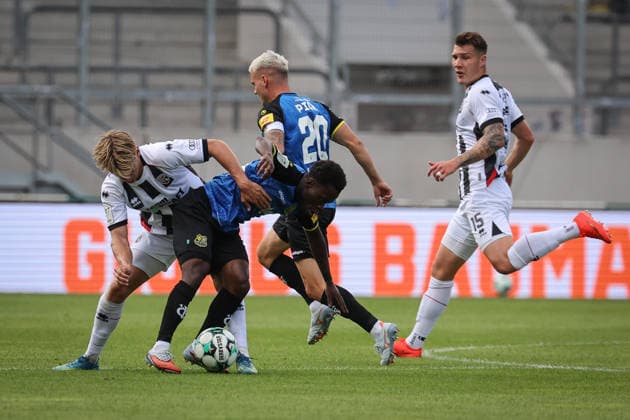 3rd Division, 2026–27 Season, Match 1: FC Saarbrücken vs. FC Ingolstadt 04, Kelsey Owusu (No. 31, Saarbrücken), Max Plath (No. 14, FCI), Photo by Jürgen Meyer, 3rd Division, 2026–27 Season, Match 1: FC Saarbrücken vs. FC Ingolstadt 04