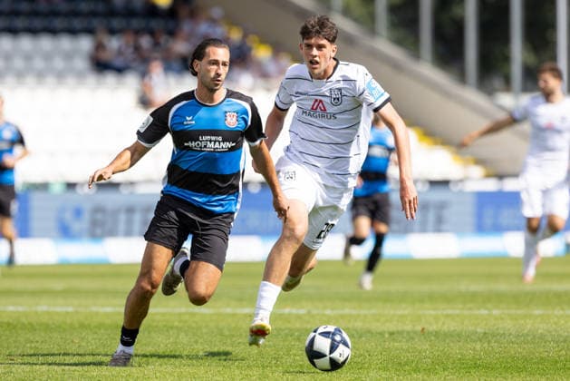 SSV Ulm 1846 Soccer vs. FSV Frankfurt, Soccer, Regionalliga Southwest, Matchday 7, Donaustadion Ulm, Ulm, September 12, 2026; from left: Giorgio Del Vecchio, FSV Frankfurt, 8, Mateo Mrden SSV Ulm 1846 Soccer, 28 SSV Ulm 1846 Soccer vs. FSV Frankfurt, Soccer, Southwest Regional League, Matchday 7, Donaustadion Ulm, Ulm, September 12, 2006; Photo by Lucca Fundel, Ulm, Donaustadion Ulm, Baden-Württemberg, Germany