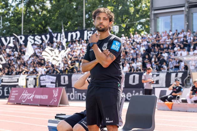 SSV Ulm 1846 Soccer vs. FSV Frankfurt, Soccer, Regionalliga Southwest, Matchday 7, Donaustadion Ulm, Ulm, September 12, 2026; cropped single image, portrait of Daniel Jungwirth, head coach of SSV Ulm 1846 Soccer, SSV Ulm 1846 Soccer vs. FSV Frankfurt, Soccer, Regionalliga Southwest, Matchday 7, Donaustadion, Ulm, September 26, 2012 Photo by Lucca Fundel, Ulm, Donaustadion, Ulm, Baden-Württemberg, Germany