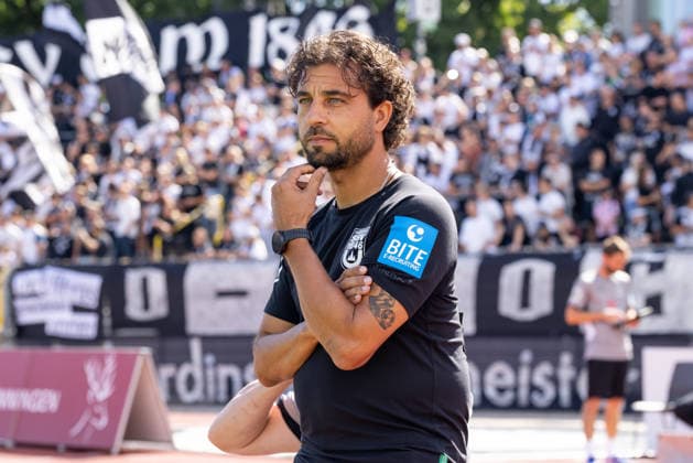 SSV Ulm 1846 Soccer vs. FSV Frankfurt, Soccer, Regionalliga Southwest, Matchday 7, Donaustadion Ulm, Ulm, September 12, 2026; cropped single image, portrait of Daniel Jungwirth, head coach of SSV Ulm 1846 Soccer, SSV Ulm 1846 Soccer vs. FSV Frankfurt, Soccer, Regionalliga Southwest, Matchday 7, Donaustadion, Ulm, September 26, 2012 Photo by Lucca Fundel, Ulm, Donaustadion, Ulm, Baden-Württemberg, Germany