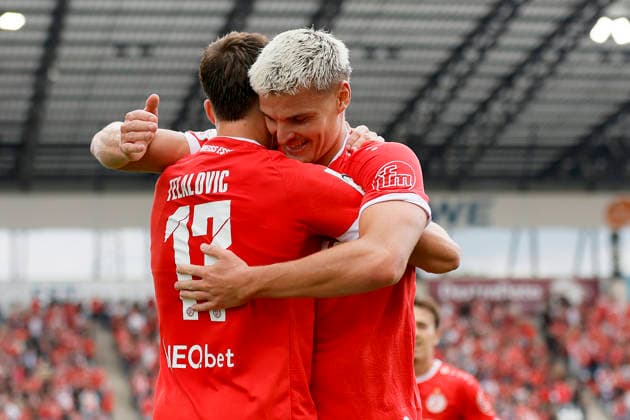 Soccer, 3rd Division, Matchday 5: Rot-Weiss Essen vs. Würzburger Kickers on September 12, 2026, at the Stadion an der Hafenstraße in Essen. Goal celebration: Rot-Weiss Essen s Semir Telalovic, Rot-Weiss Essen
