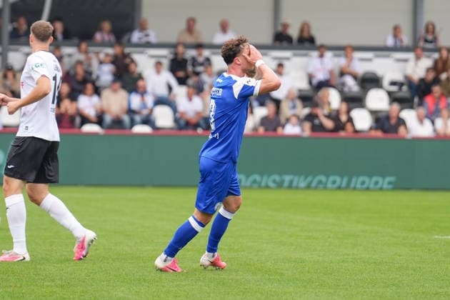 German Soccer, 3rd Division, Matchday 5, Sportclub Arena Verl, SC Verl vs. SV Meppen Tobias Mißner SV Meppen, 3 disappointed, angry, missed opportunity Copyright: xMichelxWittex