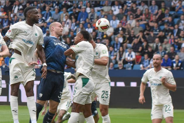 Philipp Hofmann (Bochum 33) erzielt das Tor zum 1:0 12.09.2026 ¢ Fussball ¢ VfL Bochum vs SpVgg Greuther Fuerth, Vonovia Ruhrstadion, Bochum, DFB DFL REGULATIONS PROHIBIT ANY USE OF PHOTOGRAPHS AS IMAGE SEQUENCES AND OR QUASI-VIDEO NRW Germany *** Philipp Hofmann (Bochum 33) scores the goal on 1 09 2026 ¢ Soccer ¢ VfL Bochum vs. SpVgg Greuther Fürth, Vonovia Ruhrstadion, Bochum, DFB DFL REGULATIONS PROHIBIT ANY USE OF PHOTOGRAPHS AS IMAGE SEQUENCES AND OR QUASI-VIDEO NRW Germany Copyright: xpepphotox xSaschaxWeizx pep00321, pep_20260912_hm