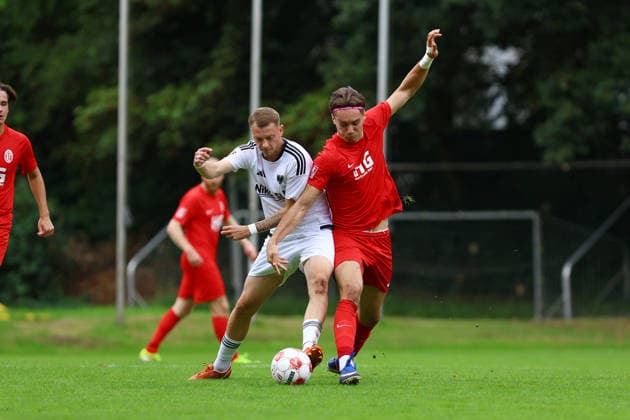 11 Toralf Hense Eimsbütteler TV, 19 Julian Boccaccio 1 FC Phönix Lübeck Men s Soccer I Regionalliga Nord I 2026–2027 Season I Matchday 8 I Eimsbütteler TV vs. 1 FC Phönix Lübeck I September 12, 2026 I Sportpark Hinschenfelde