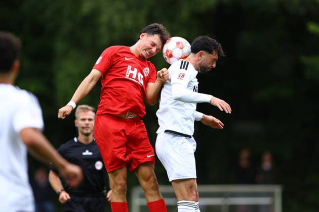23 Jasper Hölscher Eimsbütteler TV, 8 Fabio Maiolo 1 FC Phönix Lübeck Men’s Soccer I Regionalliga Nord I 2026–2027 Season I Matchday 8 I Eimsbütteler TV vs. 1 FC Phönix Lübeck I September 12, 2026 I Sportpark Hinschenfelde