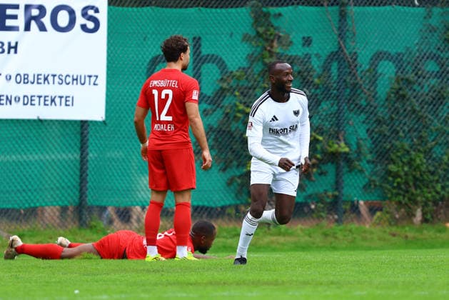 80 Ousman Touray of 1 FC Phönix Lübeck celebrates his goal to make it 0–1 Soccer Men s Regionalliga Nord 2026–2027 Season Matchday 8 Eimsbütteler TV vs. 1 FC Phönix Lübeck September 12, 20222026 I Hinschenfelde Sports Park