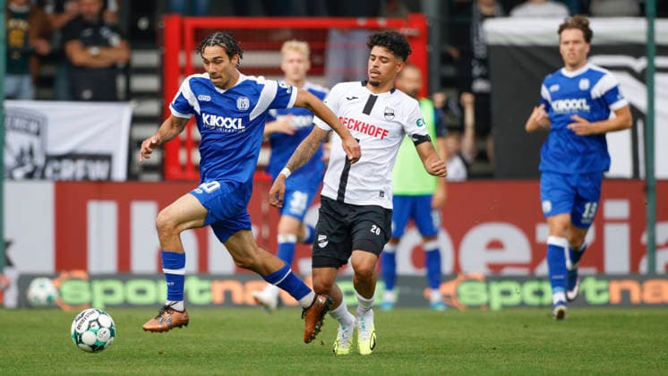 September 12, 2026, Sportclub Arena, Verl, GER, 3rd Division, Matchday 5: SC Verl vs. SV Meppen, Niclas Nadj (SV Meppen) 40 vs. Luca Stellwagen (SC Verl) 20 DFL REGULATIONS PROHIBIT ANY USE OF PHOTOGRAPHS AS IMAGE SEQUENCES AND OR QUASI-VIDEO Verl, NRW, Sportclub Arena