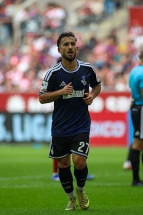 September 12, 2026, GER, Soccer, Men s, 3rd Division, 2026–2027 Season, Fortuna Düsseldorf vs. MSV Duisburg; Can Coskun is watching the MSV game Copyright: xSvenxHanischx