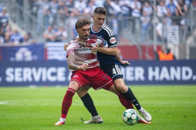 3rd Division: Fortuna Düsseldorf vs. MSV Duisburg ** FOR EDITORIAL USE ONLY ** EDITORIAL USE ONLY ** p Soccer 3rd Division: Fortuna Düsseldorf vs. MSV Duisburg on September 12, 2026, at the Merkur Spiel Arena in Düsseldorf. Fabian Schleusener (Düsseldorf, left), Martin Ens (Duisburg, right), Düsseldorf. Copyright JakobxKlos Copyright: JakobxKlos doc87kj5kx40qg87fqfqgs ,EDITORIAL USE ONLY Copyright: JakobxKlos