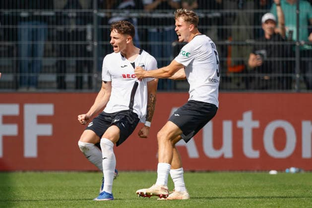 September 12, 2026, Sportclub Arena, Verl, GER, 3rd Division, Matchday 5: SC Verl vs. SV Meppen, 1-1 Goal scorer Vinko Sapina (SC Verl 25) celebrates with Tom Baack (SC Verl 5); on the right: DFL regulations prohibit any use of photographs as image sequences and or quasi-video. Verl, NRW, Sportclub Arena