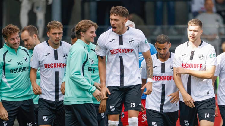September 12, 2026, Sportclub Arena, Verl, GER, 3rd Division, Matchday 5: SC Verl vs. SV Meppen, Vinko Sapina of SC Verl 25 celebrates after scoring the 1-1 goal. DFL REGULATIONS PROHIBIT ANY USE OF PHOTOGRAPHS AS IMAGE SEQUENCES AND OR QUASI-VIDEO. Verl, NRW, Sportclub Arena