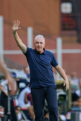 Frosinone s head coach Massimiliano Alvini during the Serie A soccer match between Genoa and Frosinone at the Luigi Ferraris Stadium in Genoa, Italy - Saturday, September 12, 2026. - Soccer .  Copyright: xTanoxPecoraro LaPressex