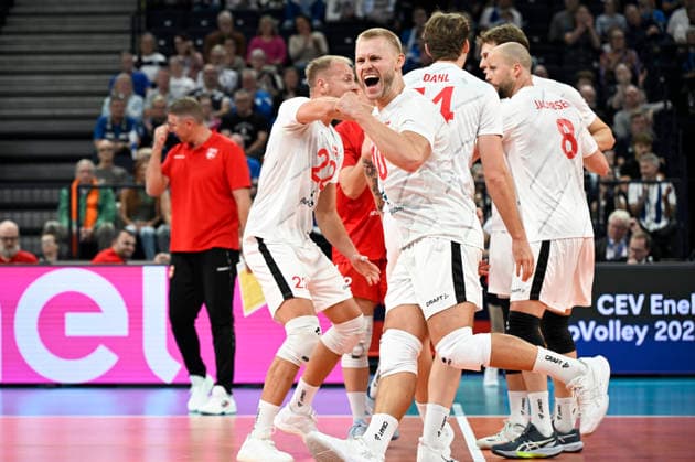 LKS 20260912 Tobias Hougs Kjaer (front, 10) of Team Denmark celebrates a point during men s volleyball European Championships Pool C match Denmark vs Netherlands in Tampere, 12th of September, 2026. - EMMI KORHONEN Tampere Finland TUJqTRM_b3o  Copyright: xEmmixKorhonenx TUJqTRM_b3o