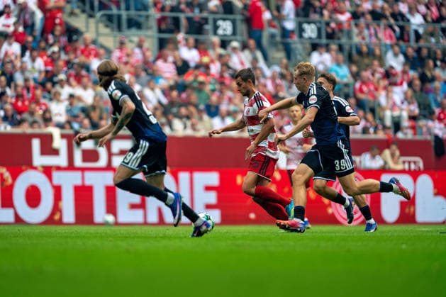 Tim Oberdorf (Fortuna Düsseldorf, 15) with the ball, pursued by Peter Remmert (MSV Duisburg, 39), Fortuna Düsseldorf vs. MSV Duisburg, soccer, 3. Liga, Matchday 5, 2026–27 season, September 12, 2026, DFL regulations prohibit any use of photographs as image sequences and or quasi-video. Fortuna Düsseldorf vs. MSV Duisburg, soccer, 3rd League, Matchday 5, 2026–27 season, September 12, 2026, Düsseldorf Copyright: xEibner-Pressefoto LukasxBaldygax EP_LBA