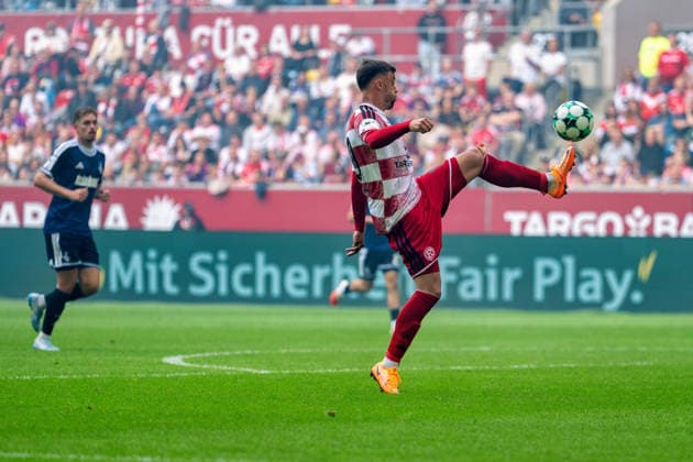 Philipp Foerster, Fortuna Düsseldorf, 10. Controlling the ball in the air, Fortuna Düsseldorf vs. MSV Duisburg, Soccer, 3. Liga, Matchday 5, 2026–27 Season, September 12, 2026, DFL regulations prohibit any use of photographs as image sequences and or quasi-video, Fortuna Düsseldorf vs. MSV Duisburg, soccer, 3. Liga, Matchday 5, 2026–27 season, September 12, 2026, Düsseldorf Copyright: xEibner-Pressefoto LukasxBaldygax EP_LBA