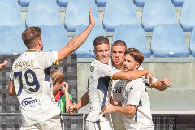 Frosinone s Giorgi Kvernadze celebrates after scoring a goal for his team during the Serie A soccer match between Genoa and Frosinone at the Luigi Ferraris Stadium in Genoa, Italy - Saturday, September 12, 2026. - Soccer .  Copyright: xTanoxPecoraro LaPressex