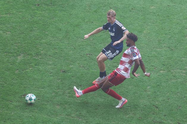 Sports, Soccer, 3rd Division, 2026–2027 Season, Matchday 5: Fortuna Düsseldorf vs. MSV Duisburg, September 12, 2026, MERKUR SPIEL ARENA, Peter Remmert, MSV Duisburg, 39, tackle, Düsseldorf, MERKUR SPIEL ARENA, North Rhine-Westphalia, Germany
