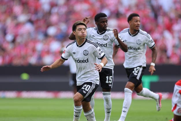 12.09.2026, Fussball Bundesliga, 1. FSV Mainz 05 - Eintracht Frankfurt, v.l., Ritsu Doan (Eintracht Frankfurt), Noel Aseko (Eintracht Frankfurt) enttaeuscht, enttaeuscht schauend, dissapointed, traurig, frustiert, frust, gefrustet, frustrated DFL DFB REGULATIONS PROHIBIT ANY USE OF PHOTOGRAPHS AS IMAGE SEQUENCES AND OR QUASI-VIDEO. xdcx *** September 12, 2026, German Bundesliga, 1 FSV Mainz 05 vs. Eintracht Frankfurt, from left: Ritsu Doan (Eintracht Frankfurt), Noel Aseko (Eintracht Frankfurt) looking disappointed, disappointed, sad, frustrated, frustration, frustrated DFL DFB REGULATIONS PROHIBIT ANY USE OF PHOTOGRAPHS AS IMAGE SEQUENCES AND OR QUASI-VIDEO xdcx Copyright: HMBxMedia Claus