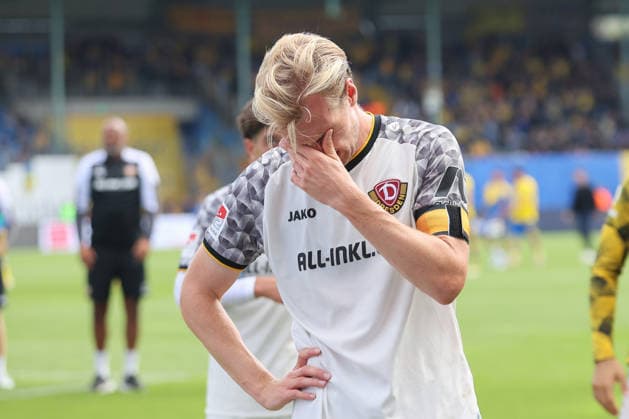 12.09.2026, xtgx, Fussball 2. Bundesliga, Eintracht Braunschweig - SG Dynamo Dresden, v.l. Vincent Vermeij (Dresden, 9) enttaeuscht, enttäuscht, schaut enttaeuscht, niedergeschlagen, disappointed (DFL DFB REGULATIONS PROHIBIT ANY USE OF PHOTOGRAPHS as IMAGE SEQUENCES and or QUASI-VIDEO) Braunschweig *** September 12, 2026, xtgx, Soccer 2. Bundesliga, Eintracht Braunschweig vs. SG Dynamo Dresden, from left: Vincent Vermeij (Dresden), 9 disappointed, looks disappointed, dejected, disappointed DFL DFB REGULATIONS PROHIBIT ANY USE OF PHOTOGRAPHS as IMAGE SEQUENCES and or QUASI-VIDEO Braunschweig