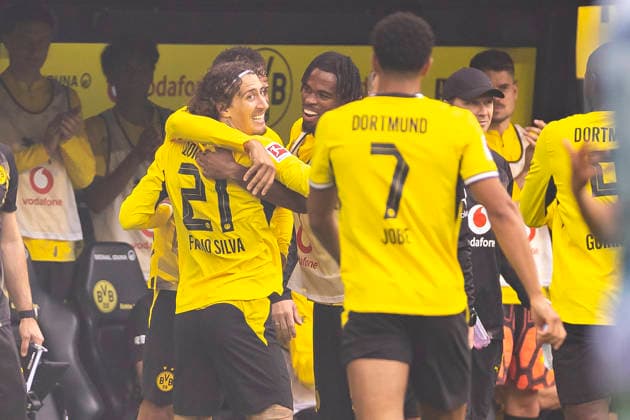 12.09.2026, Fussball, 3. Spieltag der 1. Fussball Bundesliga, Borussia Dortmund - SC Paderborn. Fabio Silva (Borussia Dortmund) bejubelt das Tor zum 1:0. Dortmund Signal Iduna Park NRW Deutschland xRHR-FOTO DEx *** September 12, 2026, Soccer, Matchday 3 of the 1st Bundesliga, Borussia Dortmund vs. SC Paderborn, Fabio Silva of Borussia Dortmund celebrates the 1-0 goal, Dortmund, Signal Iduna Park, North Rhine-Westphalia, Germany, xRHR PHOTO DEx Copyright: DennisxEwert RHR-FOTOx RHR-FOTO DE