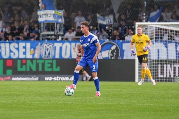 German Soccer, 3rd Division, Matchday 5, Sportclub Arena Verl, SC Verl vs. SV Meppen Tobias Mißner SV Meppen, 3 Copyright: xMichelxWittex