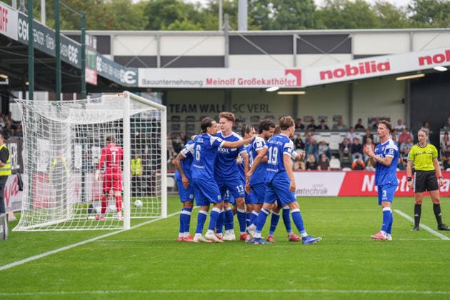 German Soccer, 3rd Division, Matchday 5, Sportclub Arena Verl, SC Verl vs. SV Meppen; Oliver Schmitt (SV Meppen) scores the 7th goal, making it 1–0 for SV Meppen; celebration, joy Copyright: xMichelxWittex