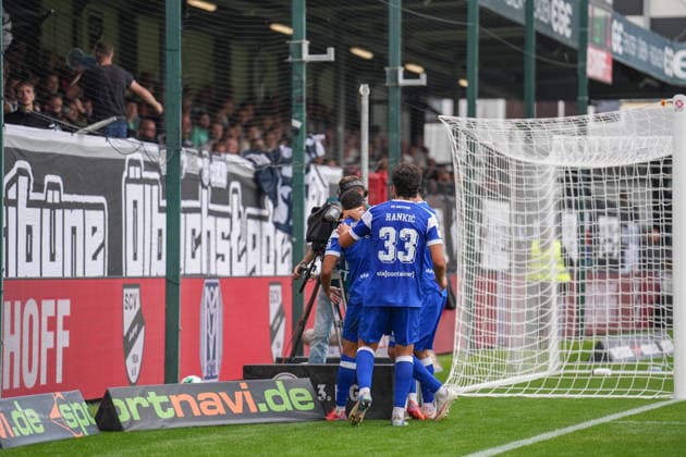 German Soccer, 3rd Division, Matchday 5, Sportclub Arena Verl, SC Verl vs. SV Meppen; Oliver Schmitt (SV Meppen) scores the 7th goal, making it 1–0 for SV Meppen; celebration, joy Copyright: xMichelxWittex