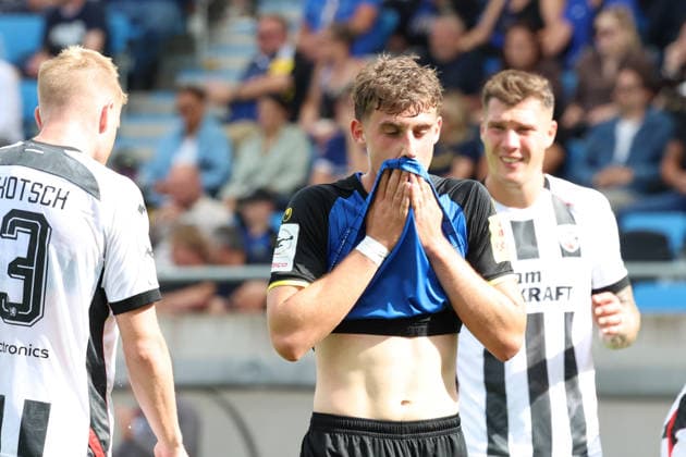 September 12, 2026, xrekx, Soccer 3rd Division, 1 FC Saarbrücken vs. FC Ingolstadt 04, photo by Alexander Staff: 1 FC Saarbrücken is disappointed, looks disappointed, dejected, disappointed Saarbrücken