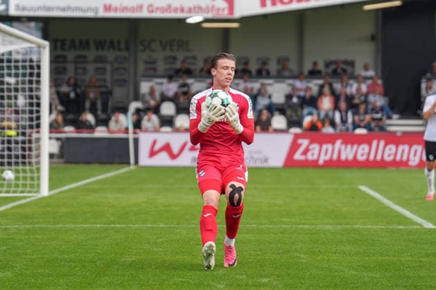 German Soccer, 3rd Division, Matchday 5, Sportclub Arena Verl, SC Verl vs. SV Meppen Timo Schlieck SC Verl, 1 Copyright: xMichelxWittex