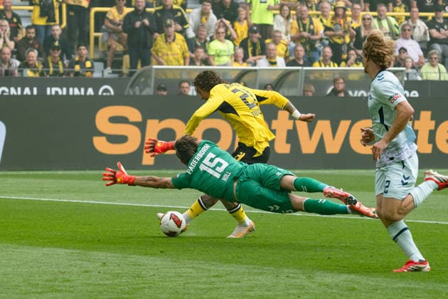Deutschland: Bundesliga 2026 2027 3. Spieltag, Borussia Dortmund vs. SC Paderborn 07 , Samstag, 12.09.2026 Signal Iduna Park, Nordrhein-Westfalen Tor zum 1:0 durch Fabio Silva (Borussia Dortmund, 21) Nahuel Noll *** Germany Bundesliga 2026–2027, Matchday 3: Borussia Dortmund vs. SC Paderborn 07, Saturday, September 12, 2026, Signal Iduna Park, North Rhine-Westphalia. Goal to make it 1–0 by Fabio Silva (Borussia Dortmund), 21 Nahuel Noll Copyright: xCelinaxLeiersx