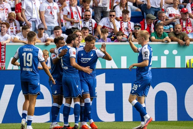 12.09.2026, xdaymx, Fussball 1.Bundesliga, TSG 1899 Hoffenheim - VfB Stuttgart. Torjubel nach dem 1:0 Führungstreffer von Adam Hlozek (TSG Hoffenheim) mit der Mannschaft. (DFL DFB REGULATIONS PROHIBIT ANY USE OF PHOTOGRAPHS as IMAGE SEQUENCES and or QUASI-VIDEO) Sinsheim *** September 12, 2026, xdaymx, Soccer, Bundesliga 1, TSG 1899 Hoffenheim vs. VfB Stuttgart: Celebration after Adam Hlozek’s 1–0 opening goal. TSG Hoffenheim team. DFL and DFB regulations prohibit any use of photographs as image sequences and or quasi-videos.heim