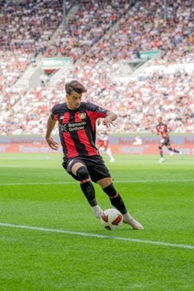 Afonso Moreira (9 Leverkusen) in Aktion beim Bundesligaspiel FC Augsburg - Bayer 04 Leverkusen am 12.09.2026. Augsburg WWK Arena Bayern Deutschland *** Afonso Moreira 9 of Leverkusen in action during the Bundesliga match between FC Augsburg and Bayer 04 Leverkusen on September 12, 2026, at the WWK Arena in Augsburg, Bavaria, Germany