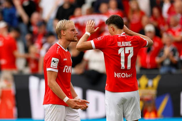 Soccer, 3rd Division, Matchday 5: Rot-Weiss Essen vs. Würzburger Kickers on September 12, 2026, at the Stadion an der Hafenstraße in Essen. Goal celebration by Rot-Weiss Essen s Nick Bätzner. Rot-Weiss Essen