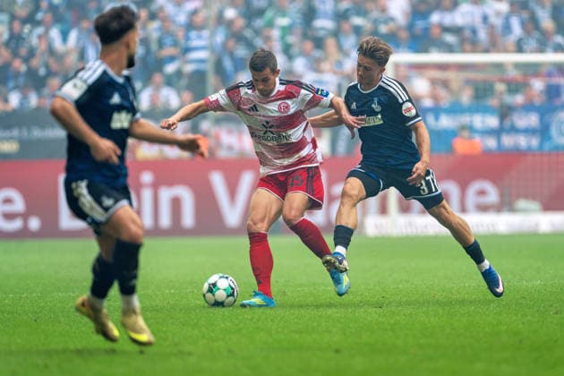 Tim Oberdorf of Fortuna Düsseldorf, No. 15, in a tackle with Patrick Sussek of MSV Duisburg, No. 37; Fortuna Düsseldorf vs. MSV Duisburg, soccer, 3rd Division, Matchday 05, 2026–27 season, September 12, 2026, DFL regulations prohibit any use of photographs as image sequences and or quasi-video. Fortuna Düsseldorf vs. MSV Duisburg, soccer, 3rd Division, Matchday 5, 2026–27 season, September 12, 2026, Düsseldorf Copyright: xEibner-Pressefoto LukasxBaldygax EP_LBA