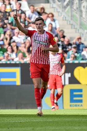 Yannik Engelhardt (SC Freiburg, 16) jubelt ueber sein Tor zum 1:0 GER, SC Freiburg vs Bor. Moenchengladbach, Fussball, Bundesliga, 3. Spieltag, Saison 2026 2027, 12.09.2026 DFL DFB REGULATIONS PROHIBIT ANY USE OF PHOTOGRAPHS AS IMAGE SEQUENCES AND OR QUASI-VIDEO GER, SC Freiburg vs Bor. Moenchengladbach, Fussball, Bundesliga, 3. Spieltag, Saison 2026 2027, 12.09.2026 Freiburg *** Yannik Engelhardt (SC Freiburg, No. 16) celebrates his goal to make it 1-0 GER, SC Freiburg vs. Borussia Mönchengladbach, Soccer, Bundesliga, Matchday 3, 2026-2027 Season, September 12, 2026 DFL and DFB regulations prohibit any use of photographs as image sequences and or quasi-video, GER, SC Freiburg vs. Borussia Mönchengladbach, Soccer, Bundesliga, Matchday 3, 2026–2027 Season, September 12, 2026, Freiburg Copyright: xEibner-Pressefotox EP_THS