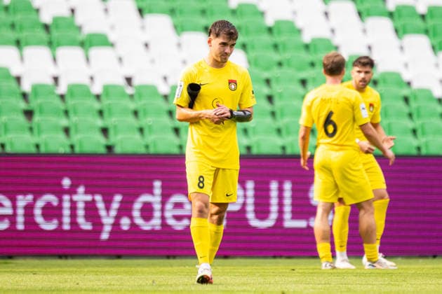 Elias Rahn of SG Sonnenhof Grossaspach, 08, reacts with disappointment after the 2–2 draw GER, TSV Havelse vs. SG Sonnenhof Grossaspach, soccer, 3rd Division, Matchday 5, 2026–2027 season, September 12, 2026 DFL regulations prohibit any use of photographers’ images as image sequences and or quasi-video GER, TSV Havelse vs. SG Sonnenhof Grossaspach, soccer, 3. Liga, Matchday 5, 2026–2027 season, September 12, 2026, Hanover Copyright: xEibner-Pressefoto JanxRollingerx EP_JSK
