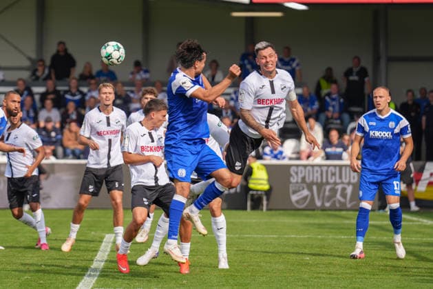 German Soccer, 3rd Division, Matchday 5, Sportclub Arena Verl, SC Verl vs. SV Meppen Niko Kijewski SC Verl, 19 Copyright: xMichelxWittex