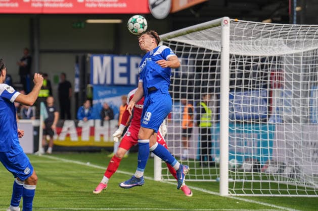 German Soccer, 3rd Division, Matchday 5, Sportclub Arena Verl, SC Verl vs. SV Meppen Luis Sprekelmeyer SV Meppen, 19 Copyright: xMichelxWittex