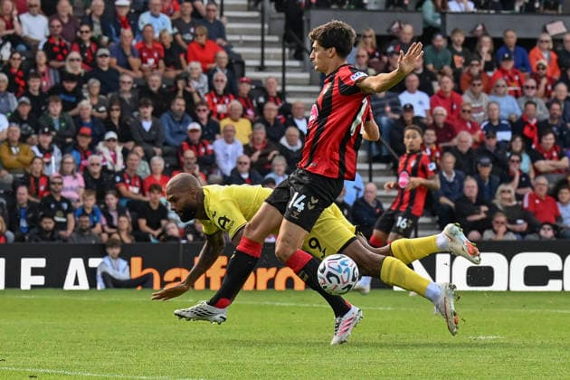 Bournemouth v Brentford Premier League Igor Thiago of Brentford misses a chance during the Premier League match at the Vitality Stadium, Bournemouth 12 09 2026 UK Newspapers OUT Copyright: xJeremyxLandeyx FIL-23934-0021