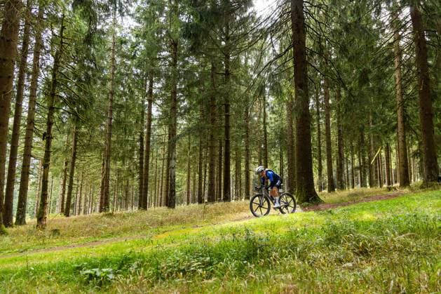 September 12, 2026, GER, Gravel Cycling, Season 26, Men’s and Women’s, Rennsteig Gravel German Gravel League Elias HOESEL Allianz Hoesel Racing X Radclub Dresden, Men’s Overall: 504 registered participants competed in the 52 km, 78 km, 104 km, and 130 km courses. The start and finish were set against the backdrop of the Biathlon Arena at Rennsteig, 98559 Oberhof, LOTTO Thuringia ARENA at Rennsteig, Thuringia, Germany