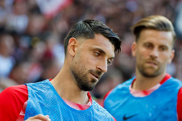 Vincenzo Grifo (SC Freiburg, 32) beim Aufwärmen während des Spiels , Deutschland, Fussball, 1. Bundesliga, 3.Spieltag, 2026 2027, SC Freiburg vs. Borussia Mönchengladbach, 12.09.2026, Freiburg im Breisgau Europa-Park Stadion Deutschland *** Vincenzo Grifo, SC Freiburg, 32, warming up during the game, Germany, soccer, Bundesliga 1, Matchday 3, 2026–2027, SC Freiburg vs. Borussia Mönchengladbach, September 12, 2026, Freiburg im Breisgau, Europa-Park Stadium, Germany Copyright: xGrantxHubbsx