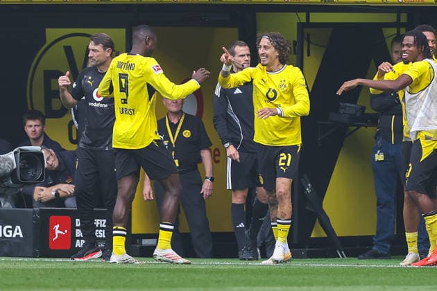 2026.09.12, xkwix, Fußball, Bundesliga, Borussia Dortmund - SC Paderborn 07, Signal Iduna Park, 3.Spieltag, Saison 2026 2027: Torjubel von Fabio Silva (Borussia Dortmund 21) mit Serhou Guirassy (Borussia Dortmund 9) nach Tor zum 1:0 DFB regulations prohibit any use of photographs as image sequences and or quasi-video. Photo: xKamilxWilkowskixPressefotoKochx Nordrhein-Westfalen Deutschland *** September 12, 2026, xkwix, Soccer, Bundesliga, Borussia Dortmund vs. SC Paderborn 07, Signal Iduna Park, Matchday 3, 2026–2027 season: Fabio Silva (Borussia Dortmund 21) celebrates a goal with Serhou Guirassy (Borussia Dortmund 9) after scoring the 1–0 goal. DFB regulations prohibit any use of photographs as image sequences and or quasi-video. Photo: xKamilxWilkowskixPressefotoKochx, North Rhine-Westphalia, Germany