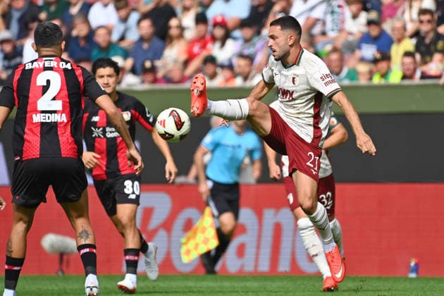 Arjon IBRAHIMOVIC (FC Augsburg), Aktion,Zweikampf. Fussball 1. Bundesliga Saison 2026 2027, 3.Spieltag, Spieltag03, FC Augsburg - Bayer 04 Leverkusen am 12.09.2026 , WWK A R E N A. *** Arjon IBRAHIMOVIC, FC Augsburg, Action, Tackle, Soccer, Bundesliga 1, 2026–2027 Season, Matchday 3, Matchday 03, FC Augsburg vs. Bayer 04 Leverkusen on September 12, 2026, WWK Arena