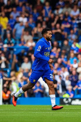 LONDON, ENGLAND, Saturday 12th September 2026: Reece James of Chelsea running during the Premier League Fixture between Chelsea and Hull City at Stamford Bridge in London, England. (Photo by Alex Ferrelly Sports Press Photo)  Copyright: xAlexxFerrelly SportsxPressxPhotox Sportspressphoto_SPR228626