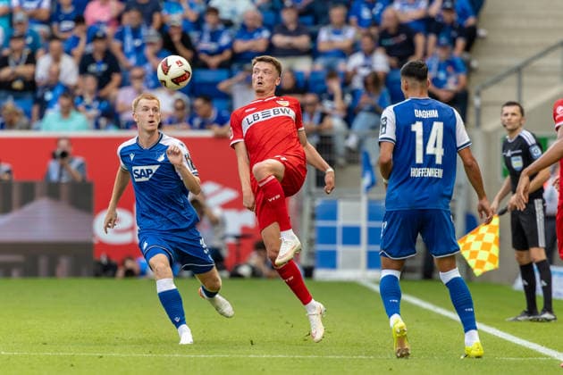 Zweikampf Dzenan Pejcinovic (VfB Stuttgart, 17) Mats Rots (TSG Hoffenheim, 39) davor Adam Daghim (TSG Hoffenheim, 14), GER, TSG Hoffenheim vs. VfB Stuttgart, Fussball, 1. Bundesliga, 03. Spieltag, Spielzeit 2026 2027, 12.09.2026, DFL DFB REGULATIONS PROHIBIT ANY USE OF PHOTOGRAPHS AS IMAGE SEQUENCES AND OR QUASI-VIDEO, GER, TSG Hoffenheim vs. VfB Stuttgart, Fussball, 1. Bundesliga, 03. Spieltag, Spielzeit 2026 2027, 12.09.2026 Sinsheim *** Tackle: Dzenan Pejcinovic (VfB Stuttgart), 17; Mats Rots (TSG Hoffenheim), 39; in front of them, Adam Daghim (TSG Hoffenheim), 14, GER, TSG Hoffenheim vs. VfB Stuttgart, Soccer, Bundesliga 1, Matchday 03, 2026–2027 season, September 12, 2026, DFL and DFB regulations prohibit any use of photographs as image sequences and or quasi-video, GER, TSG Hoffenheim vs. VfB Stuttgart, soccer, Bundesliga 1, Matchday 3, 2026–2027 Season, September 12, 2026, Sinsheim Copyright: xEibner-Pressefoto JanixPlessx EP_JPL